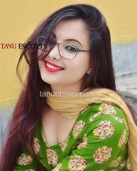 Gujranwala Escorts, Call Girls, Escort Service, Massage :。